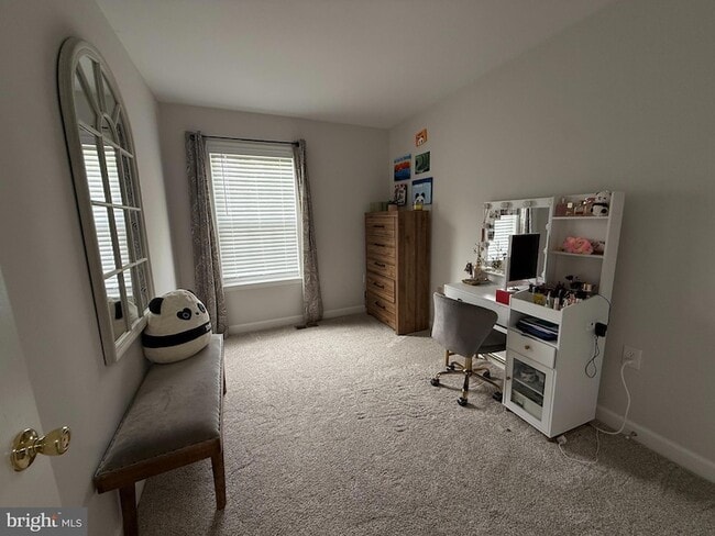 Building Photo - 305 Crosswinds Dr