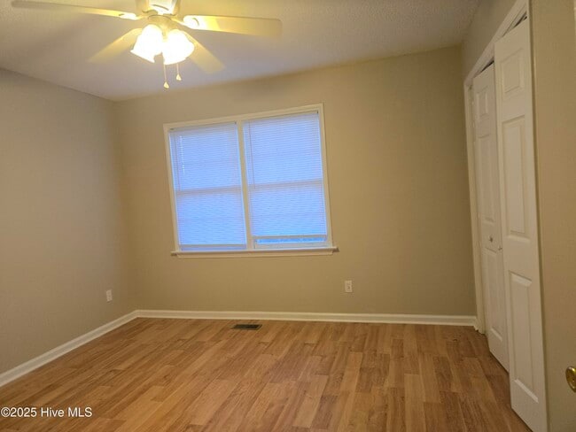 Building Photo - 3807 Sterling Pointe Dr