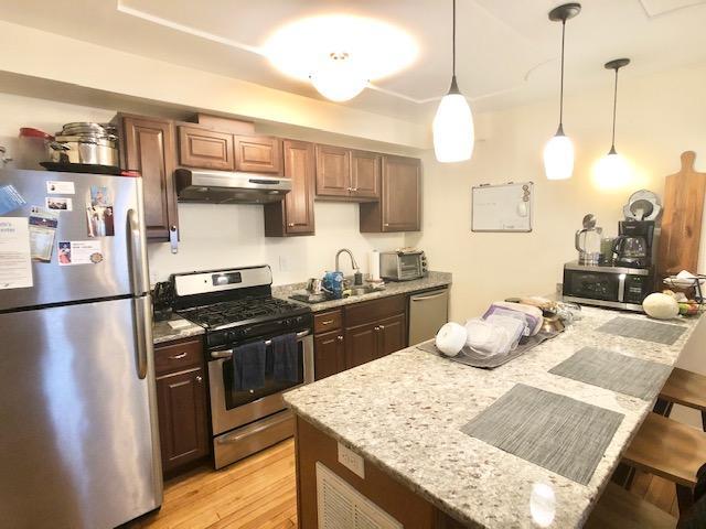 Building Photo - 34 Bentley St