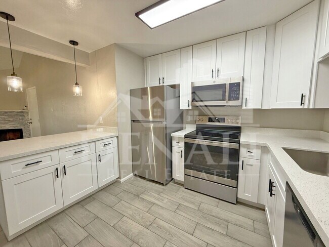 Building Photo - 4901 S Calle Los Cerros Dr