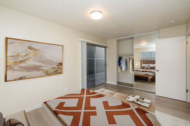 Building Photo - 630 Mariposa
