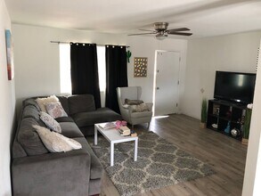 Building Photo - Spacious 4-Bedroom Home Steps from ASU