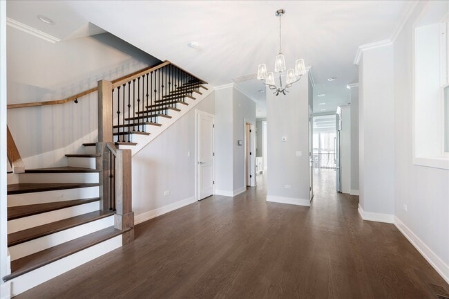 Building Photo - 6241 S Woodlawn Ave