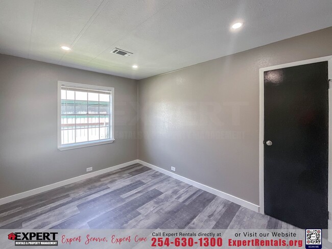 Building Photo - Recently RENOVATED HOME IN KILLEEN!!!