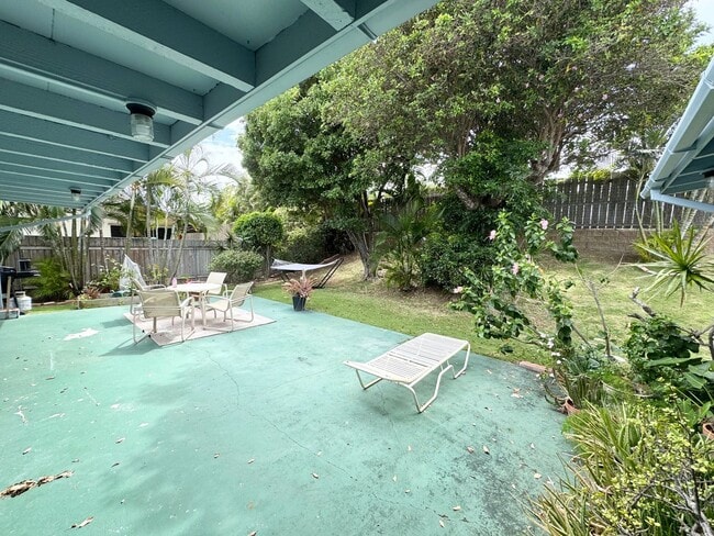 Building Photo - 2 bed, 1 bath in highly desirable Kailua N...