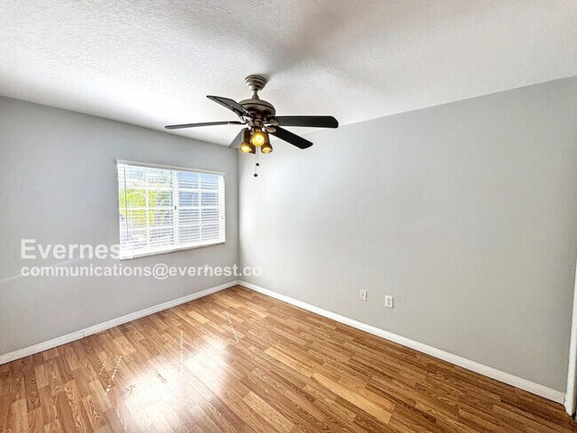 Building Photo - 18106 Nassau Point Dr