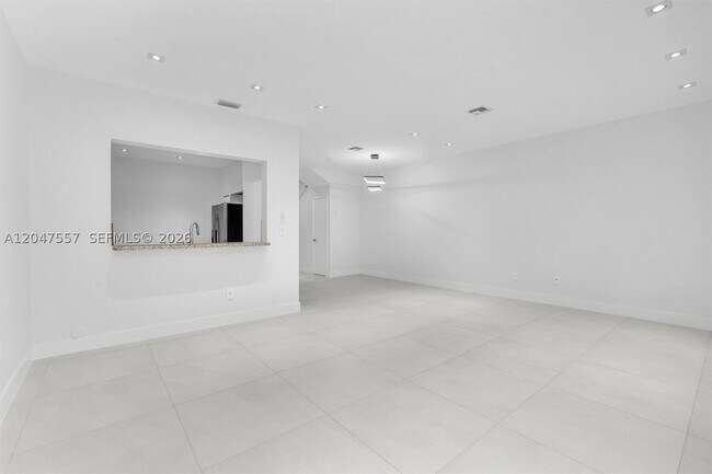 Building Photo - 21391 Marina Cove Cir