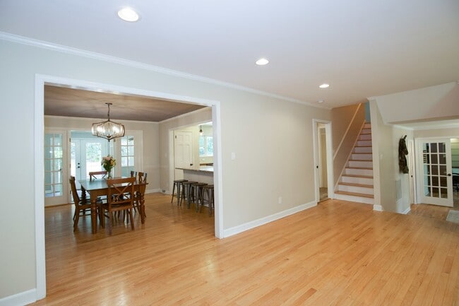 Building Photo - Stunning home in Weymouth Woods Southern P...