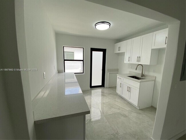 Building Photo - 4992 NW 18th Ave