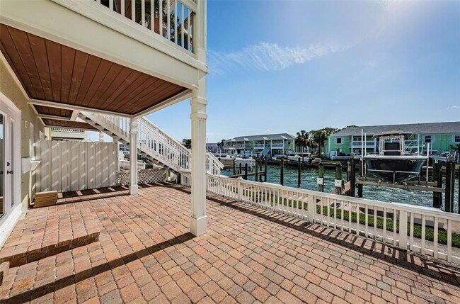 Building Photo - 5196 Beach Dr SE