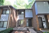 Building Photo - 1133 Schaub Dr