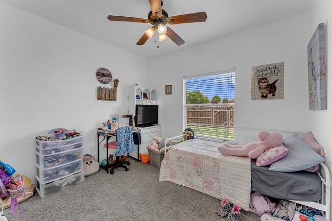 Building Photo - 102 Cailin Ct