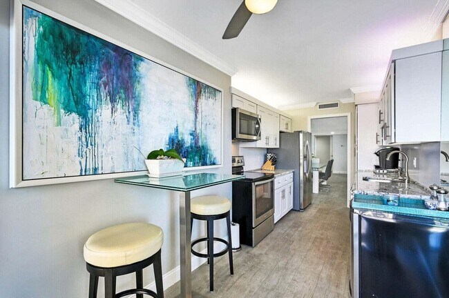 Building Photo - 4200 N Ocean Dr