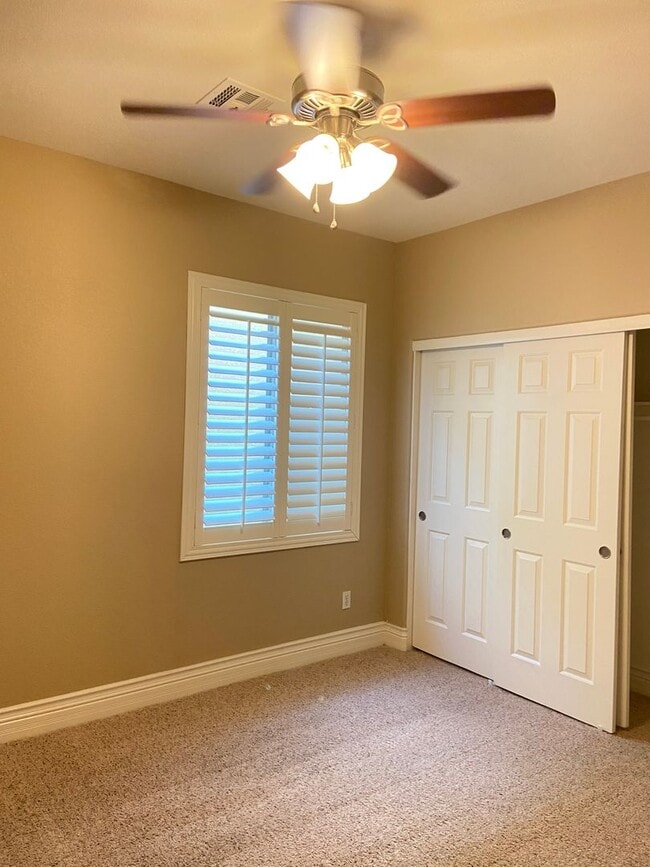 Building Photo - 95 Broken Putter Way