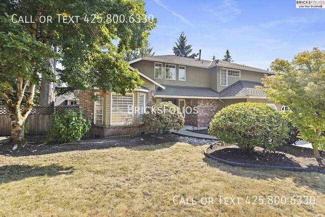 Building Photo - Luxurious 5-bedroom home in Sammamish with...