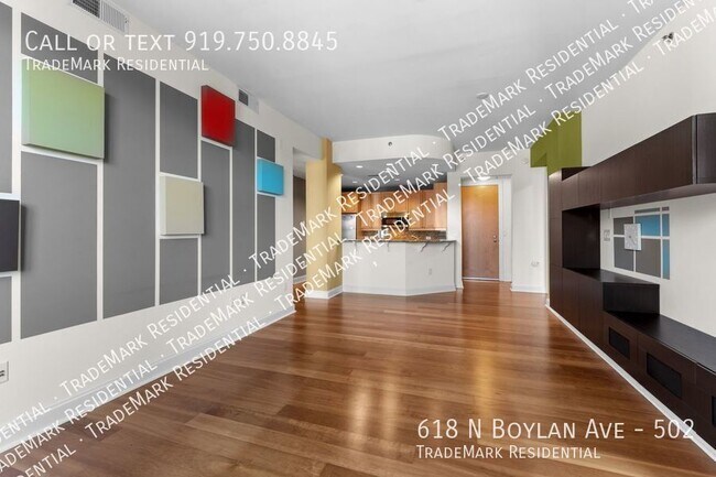 Building Photo - 618 N Boylan Ave