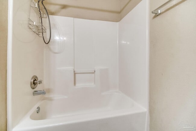 Building Photo - 411 N Coyle St