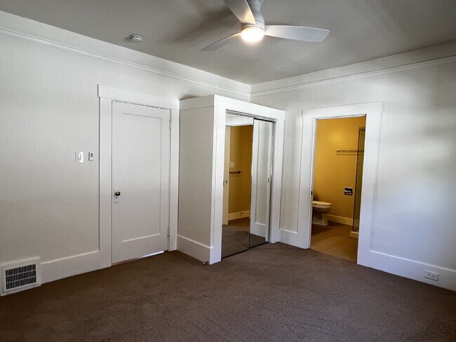 Building Photo - Bright and Spacious 5 Bedroom Home in San Anselmo