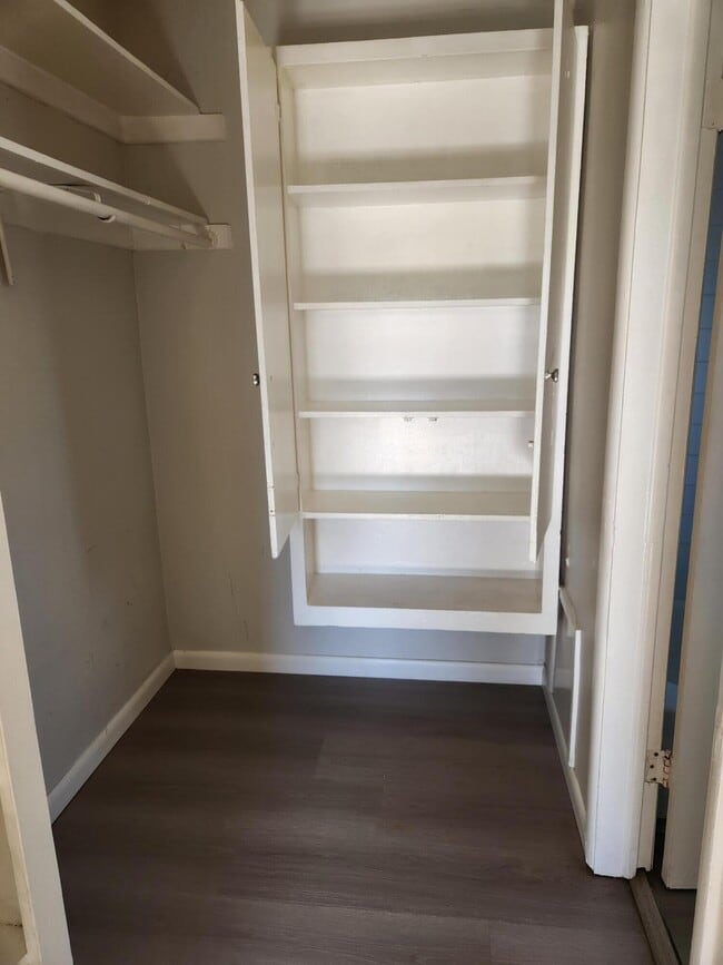 Building Photo - 321 N K St