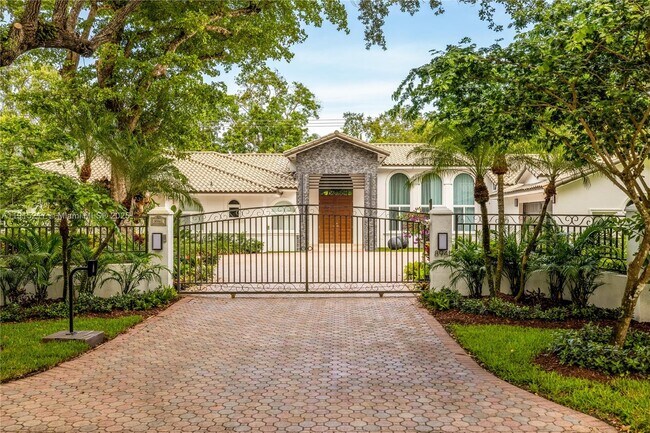 Building Photo - 8941 SW 65th Ct