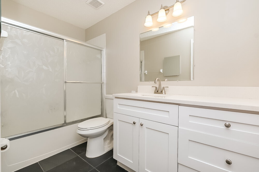 Building Photo - 8749 Morrison Oaks Ct