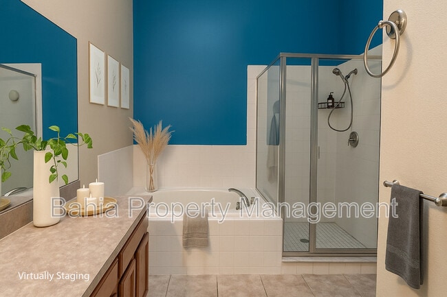 Building Photo - 252 Bramley Ct