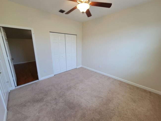 Building Photo - 4061 Shady View Ln