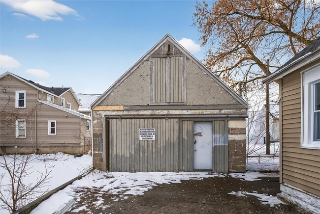 Building Photo - 127 Conkey Ave