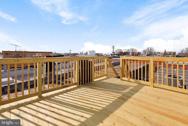 Building Photo - 263 S Robinson St