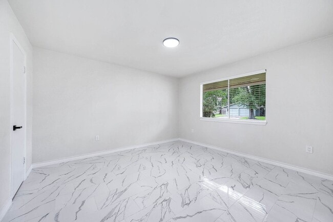 Building Photo - 1610 Richvale Ln