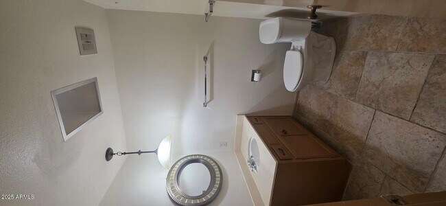 Building Photo - 7744 E Camelback Rd