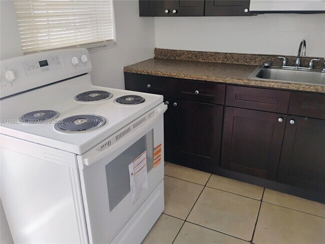 Building Photo - 254 SW 15th St