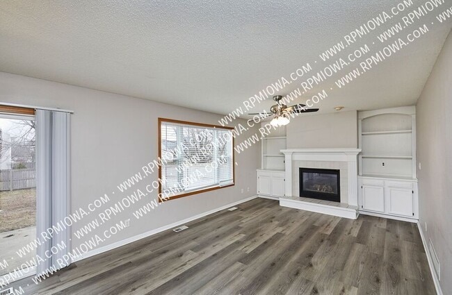 Building Photo - 1913 NW Pleasant St