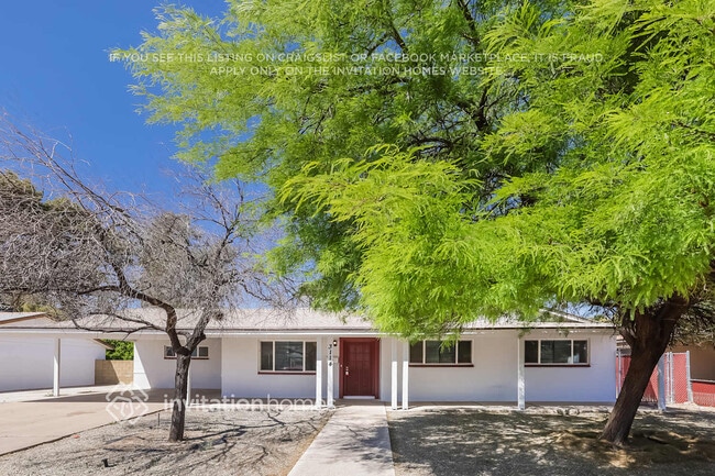 Primary Photo - 3114 W Charter Oak Rd