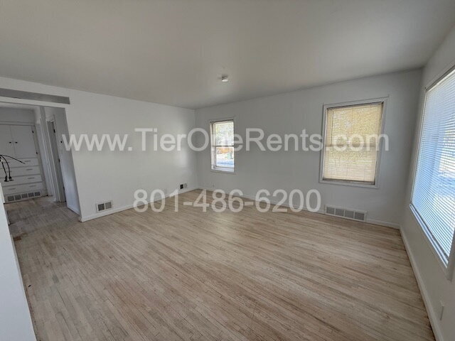 Building Photo - NO DEPOSIT option available for qualified ...