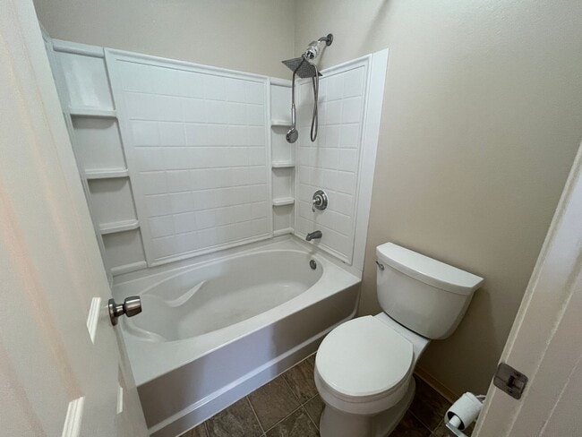 Building Photo - Ewa Beach (Montecito) - Must see!! 4 bedro...