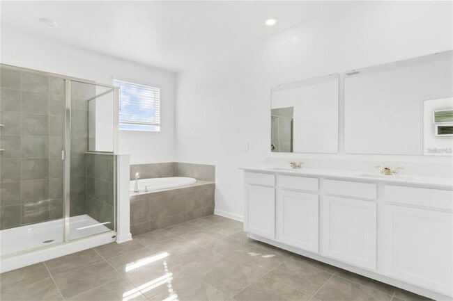 Building Photo - 353 Bogey Dr