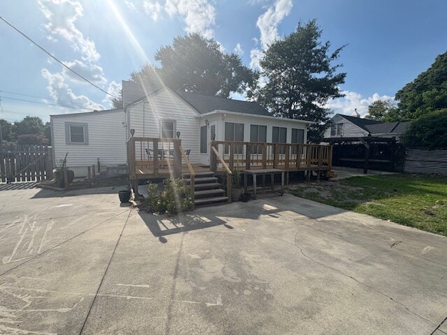Building Photo - "Charming 2-Bed, 2-Bath Sanctuary with 1,5...