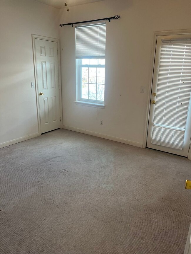 Building Photo - 2 Bedroom Condo in Parker