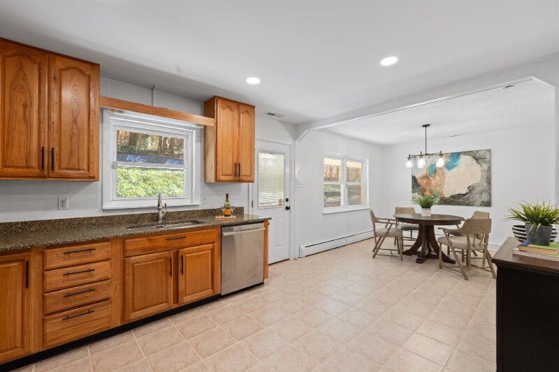 Building Photo - 315 Beaverdam Rd