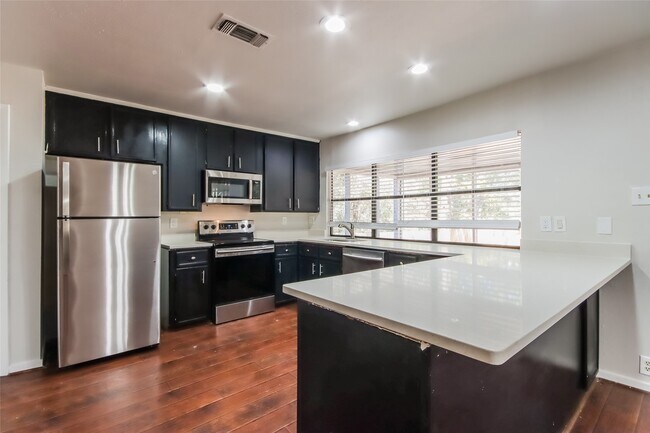 Building Photo - 11405 Slash Pine Pl