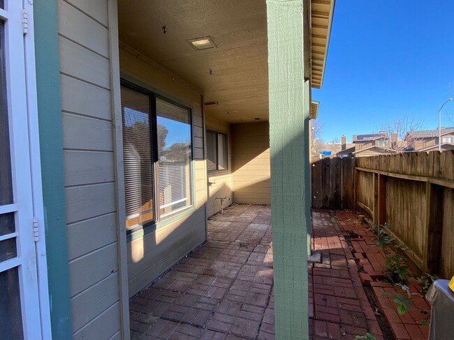 Building Photo - Two Bedroom Condo in North Stockton