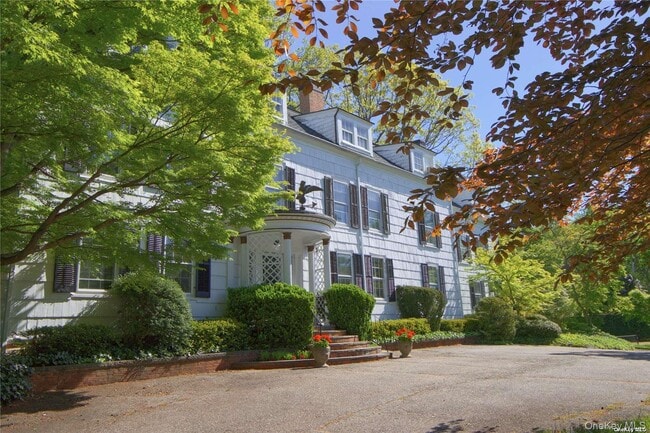 Building Photo - 435 Bryant Ave