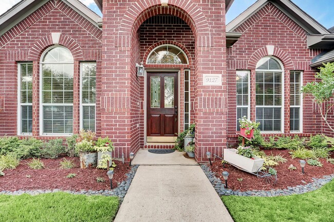 Building Photo - 9127 Morningstar Dr