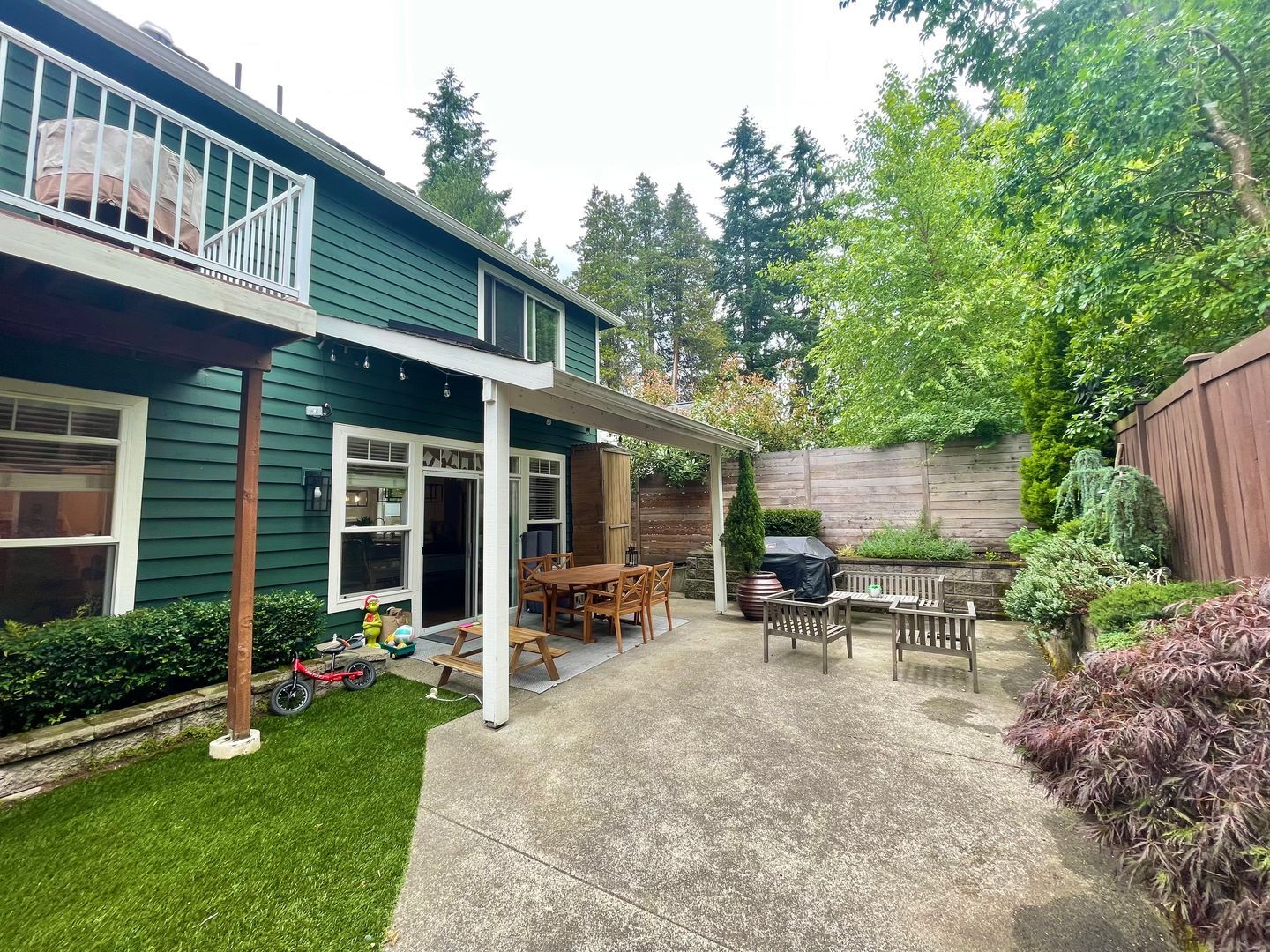 Building Photo - 807 NE 98th St