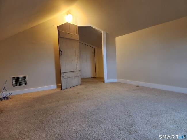 Building Photo - 10 Washington Ave