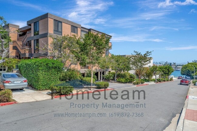 Building Photo - 2 BR/ 2BA 1380 SQFT Point Loma / La Playa ...