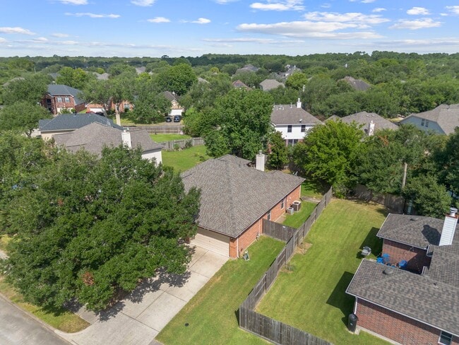 Building Photo - 530 Lockland Ln