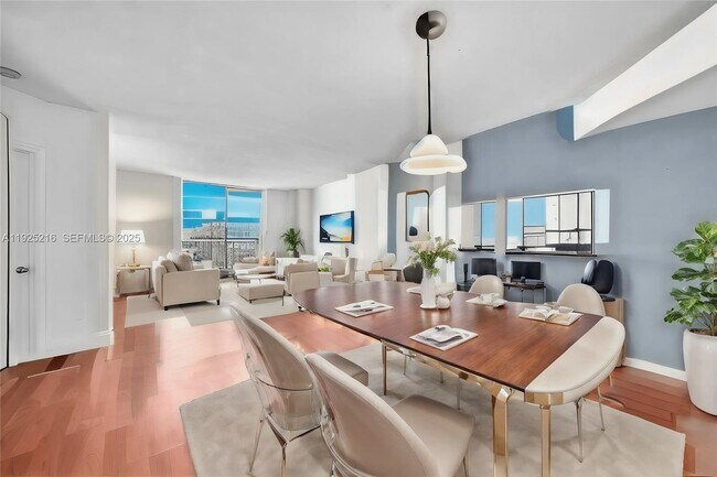 Building Photo - 701 Brickell Key Blvd