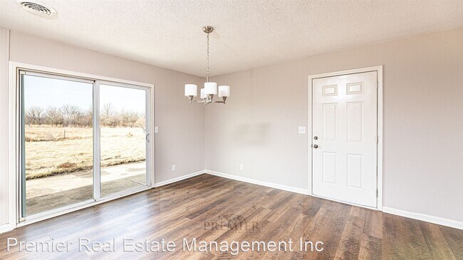 Building Photo - 3 br, 2 bath House - 92 SW 331st Rd